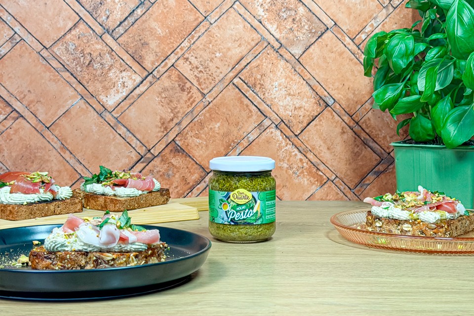 Tosta de Pesto com Ricotta